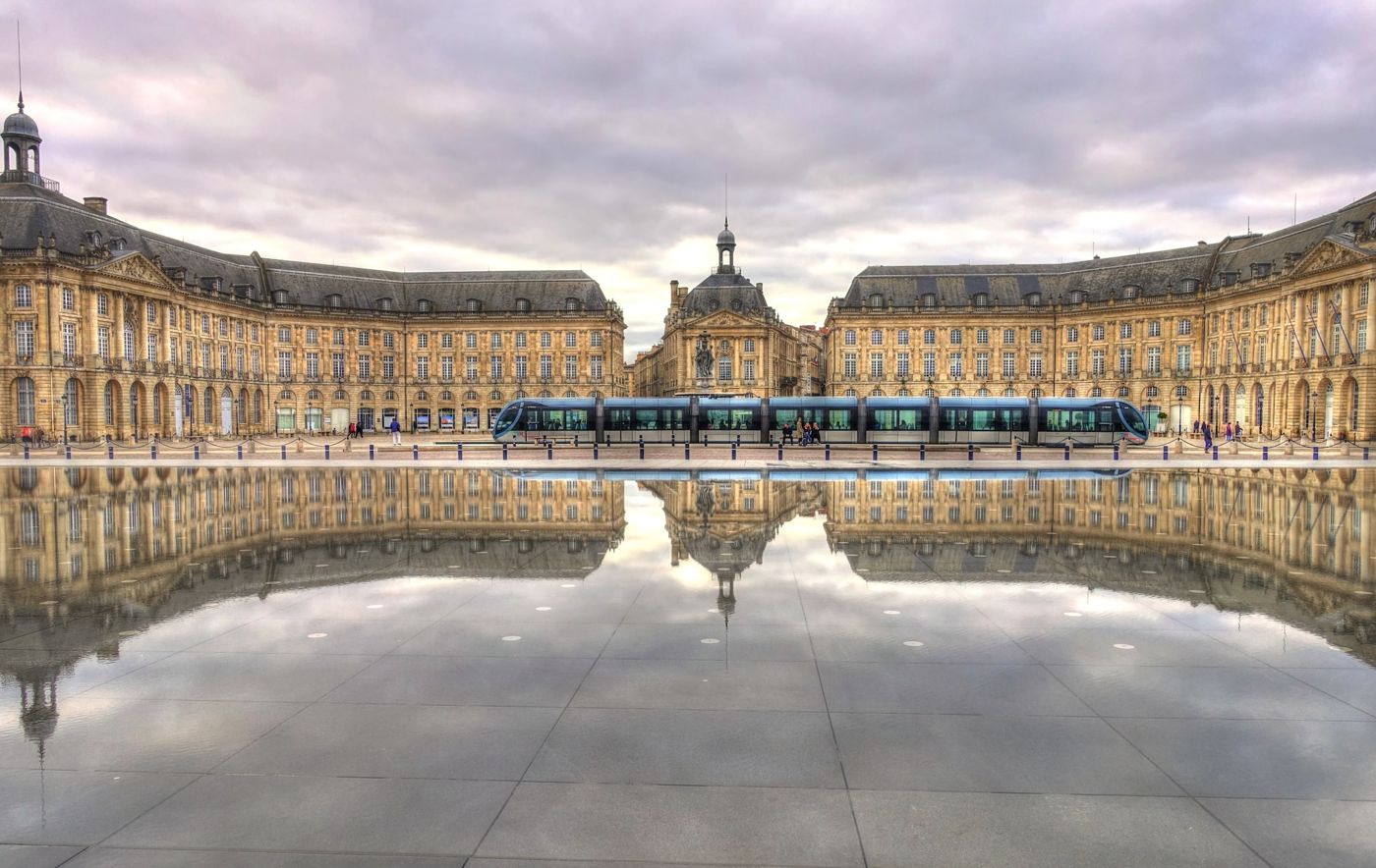 Déclaration préalable ou permis de construire à Bordeaux : quels plans fournir ?